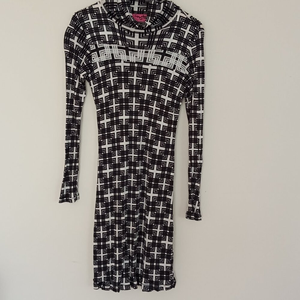 Custo black and white dress 💄